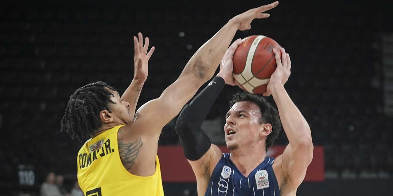 Anadolu Efes Mersinspor'u yıktı