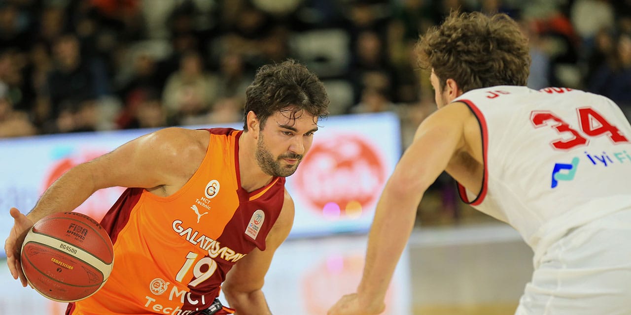 Galatasaray deplasmanda Manisa'ya kaybetti