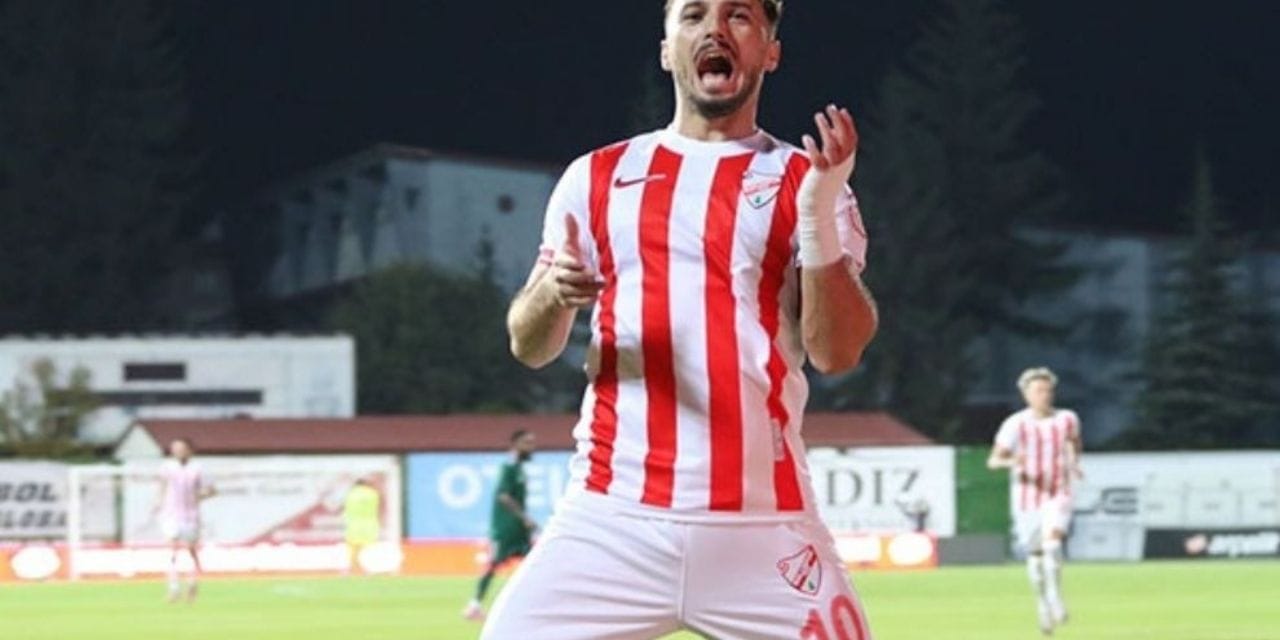 Gol kralı kulübüyle vedalaştı Amedspor'la anlaştı