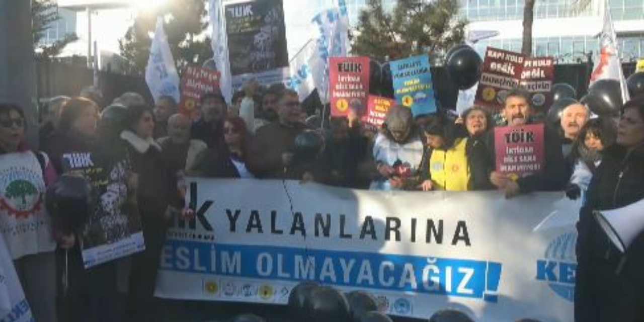 KESK, TÜİK'in kapısına dayandı! '2 buçuk milyon kamu emekçisi yoksulluğa teslim edildi'