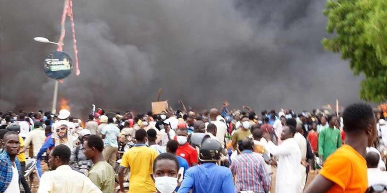 Nijerya'da pazar yerine terör saldırısı: 50 kişi öldü