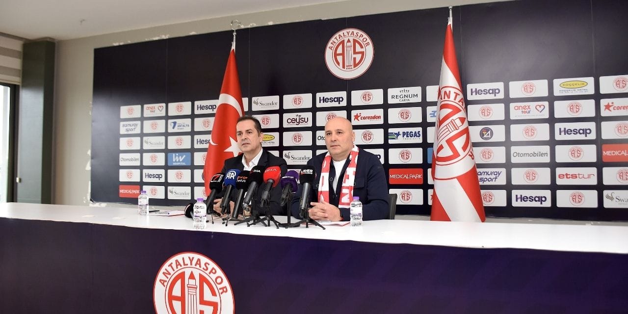 Antalyaspor'un yeni teknik direktörü imzayı attı: Çok iddialı mesajlar yolladı