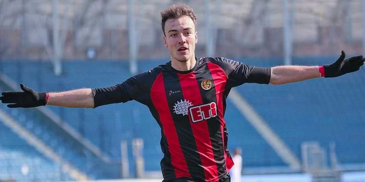 Efsane Eskişehirspor'a gitmedi: İstanbul'da eski hocasıyla buluştu