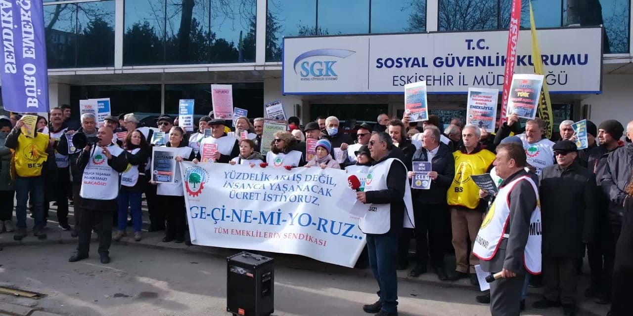 Emeklinin cebinde son 15 lirası kaldı: Ben 30 gün ne yiyeceğim?!