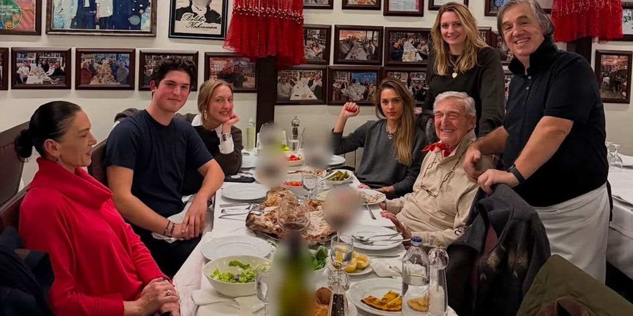 Rahmi Koç torunlarıyla yemeğe çıktı: Restoran sahibi itirafta bulundu