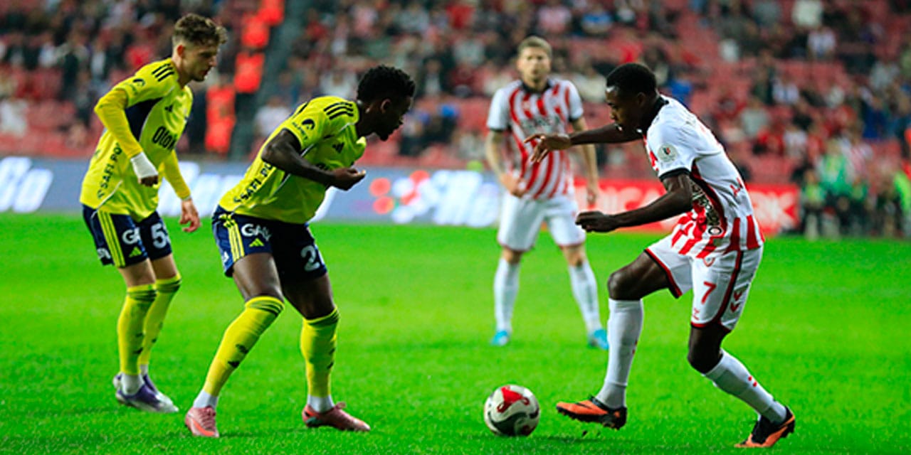 Fenerbahçe'nin ilk 11'i belli oldu: Samsunspor karşısında sürpriz karar