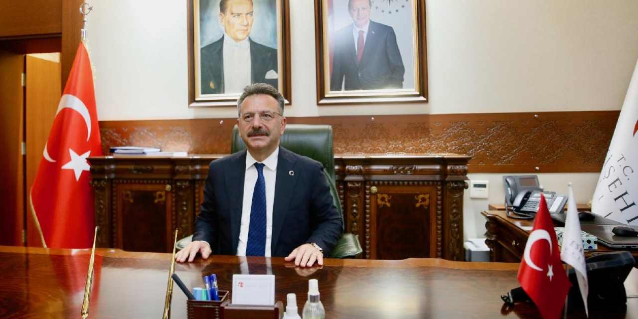 Kararnamede dikkat çeken hamle: AKP döneminin en uzun süreli Valisi Hüseyin Aksoy merkeze çekildi