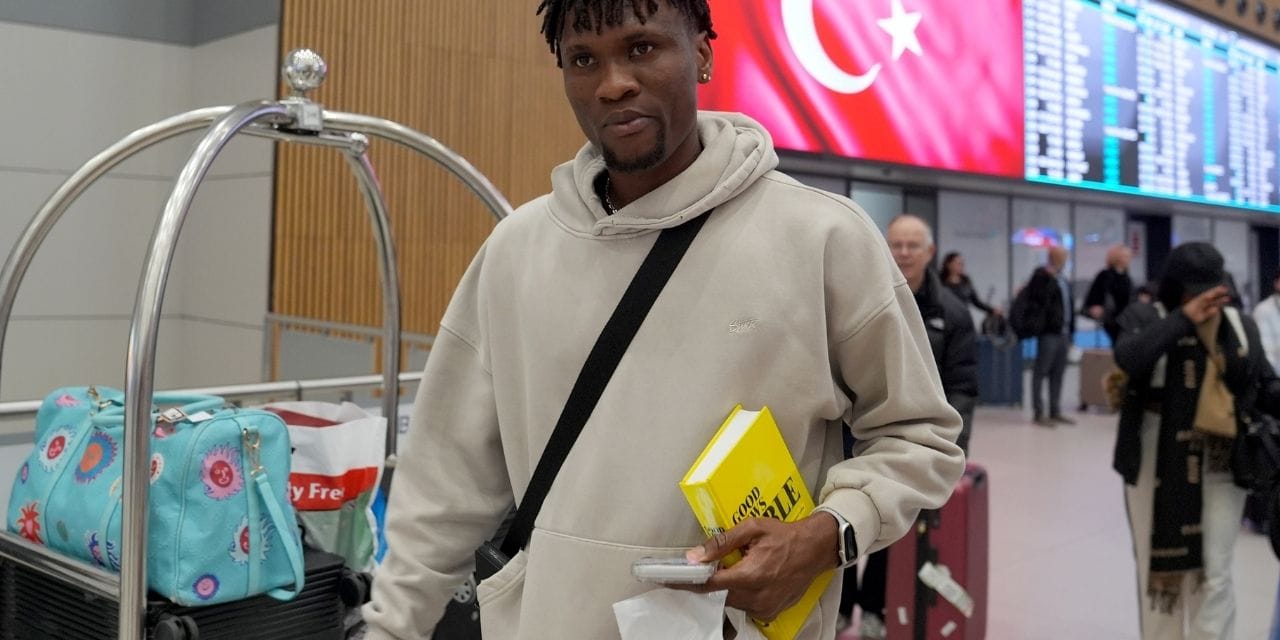 Chibuike Nwaiwu gece yarısı imzaya geldi