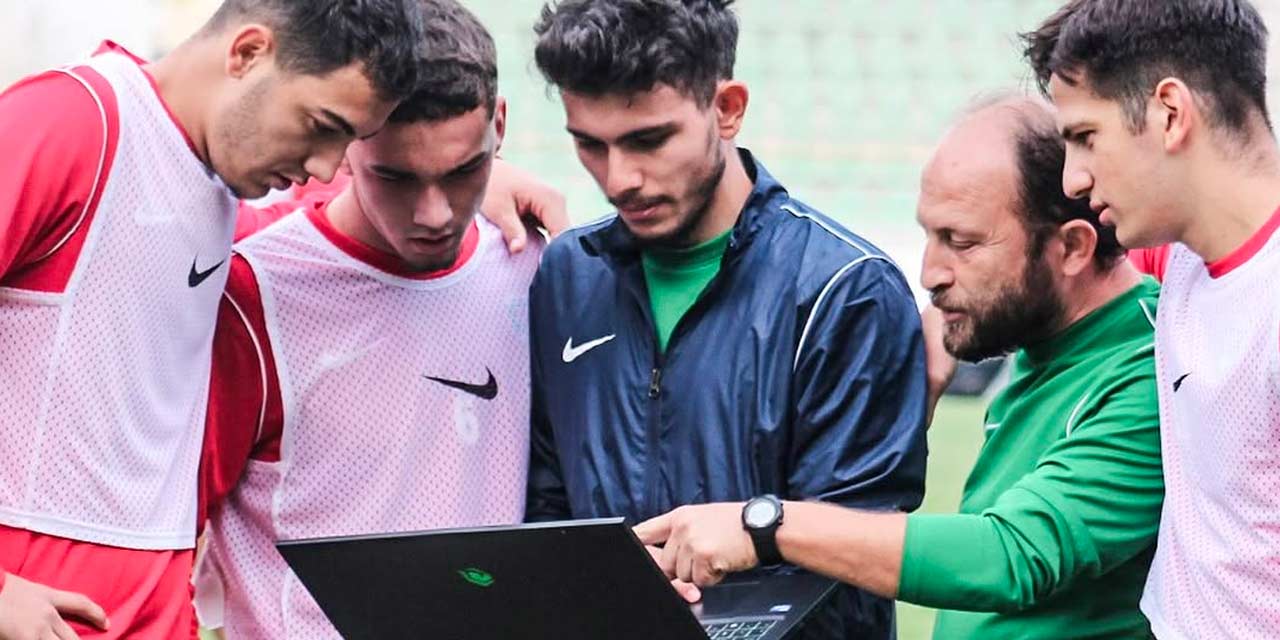 2 Lig'e çıkacakken topluca istifa ettiler