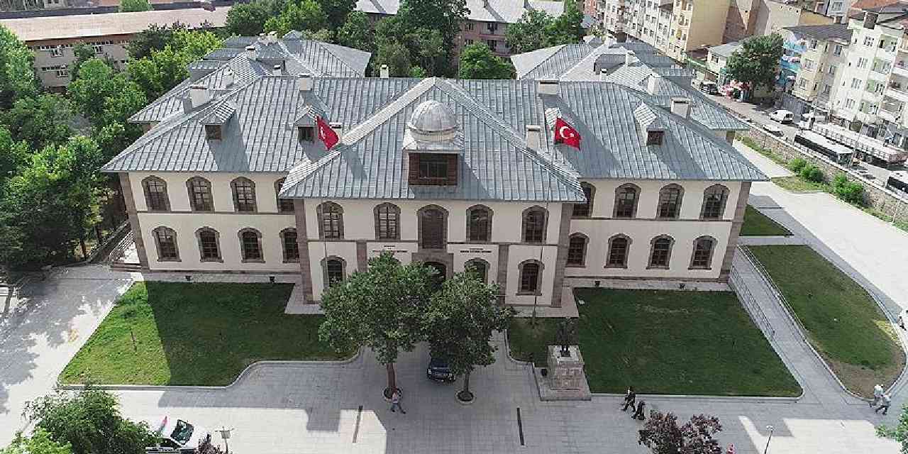 Erzurum Kongre Binası ziyarete kapatıldı!