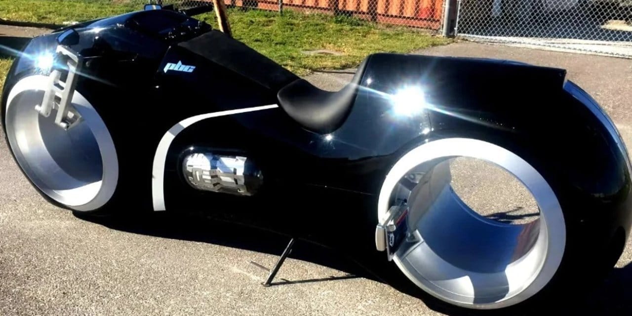 Bu "motosiklet" gerçek, çalışır durumda ve satılık