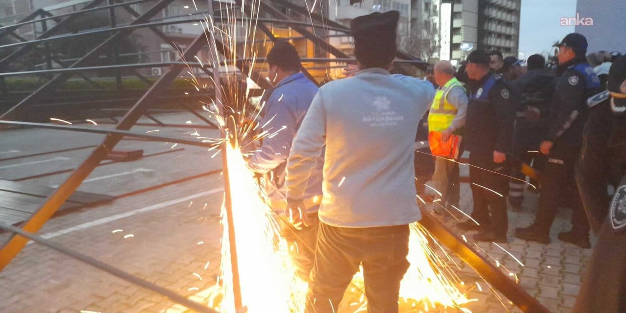 Aydın Büyükşehir Belediyesi'nden skandal: CHP'li belediyenin hizmet çadırı yıkıldı