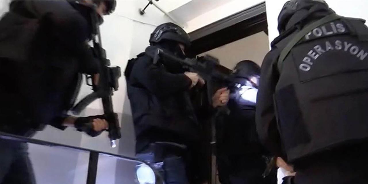 Sahte polisler villaya baskın yapıp 4 milyon dolar çaldı! Yurt dışına kaçarken yakalandılar