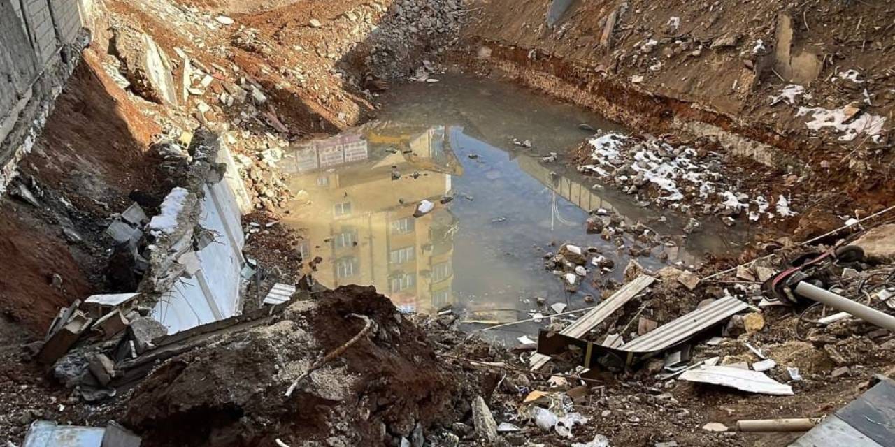 Şanlıurfa'da toprak kayması! İstinat duvarı çöktü: 150 kişi tahliye edildi