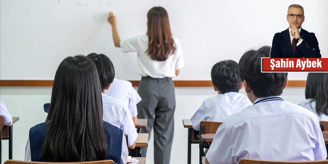 Akademi; öğretmenlik mesleğinin bitirilişidir