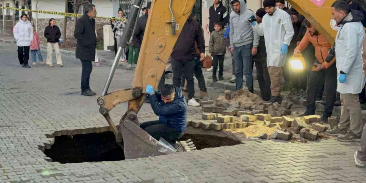 Yol çökünce ortaya çıktı: İnsan kafatası ve kemikler bulundu!
