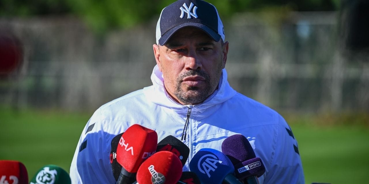 Çağdaş Atan "Trajikomik" diyerek açıkladı tepki gösterdi