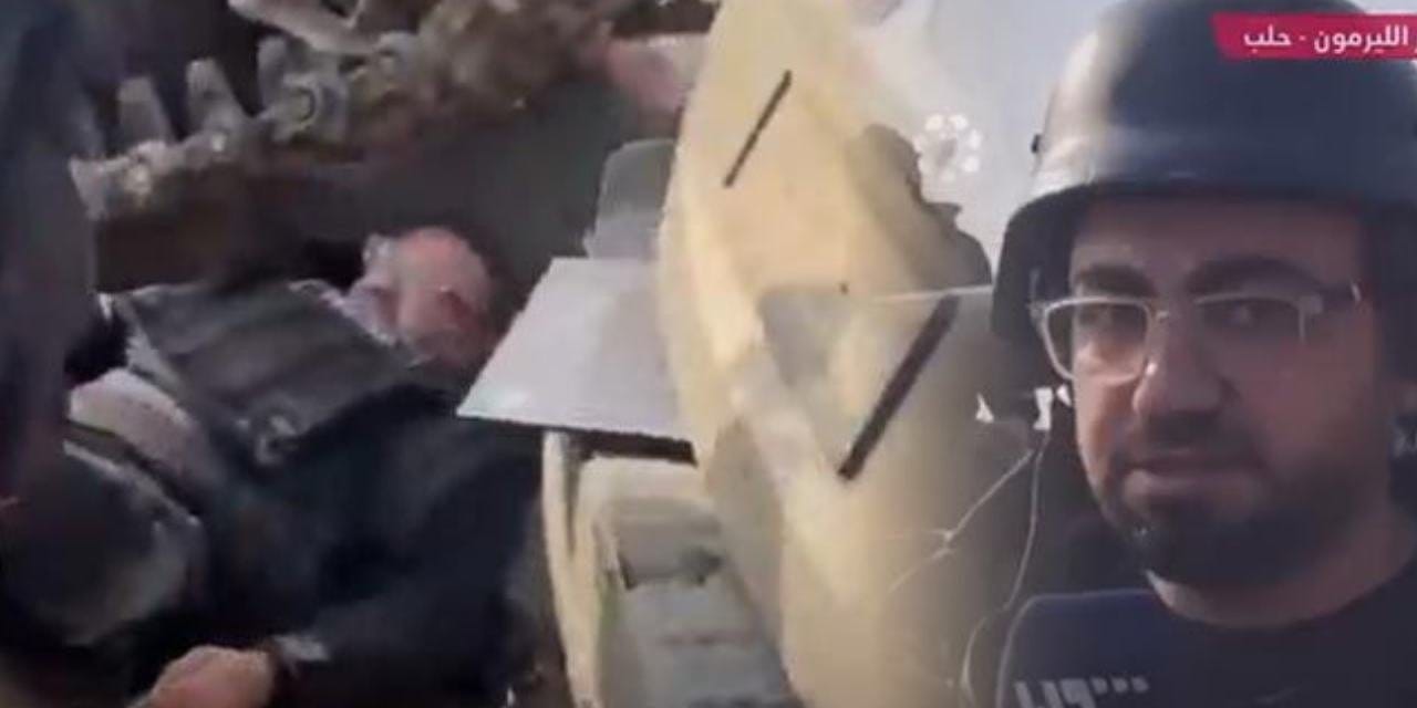 Muhabire canlı yayında tank çarptı! Yürekleri ağza getiren görüntüler