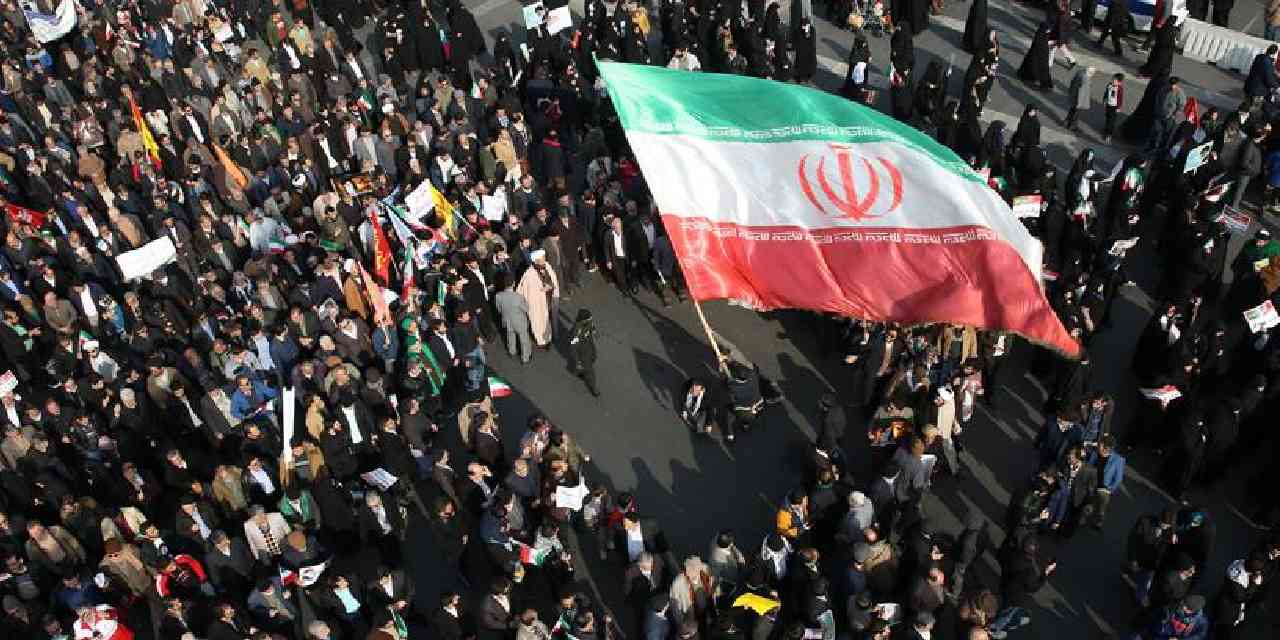 Tahran’da halka “dışarı çıkmayın” uyarısı yapıldı!