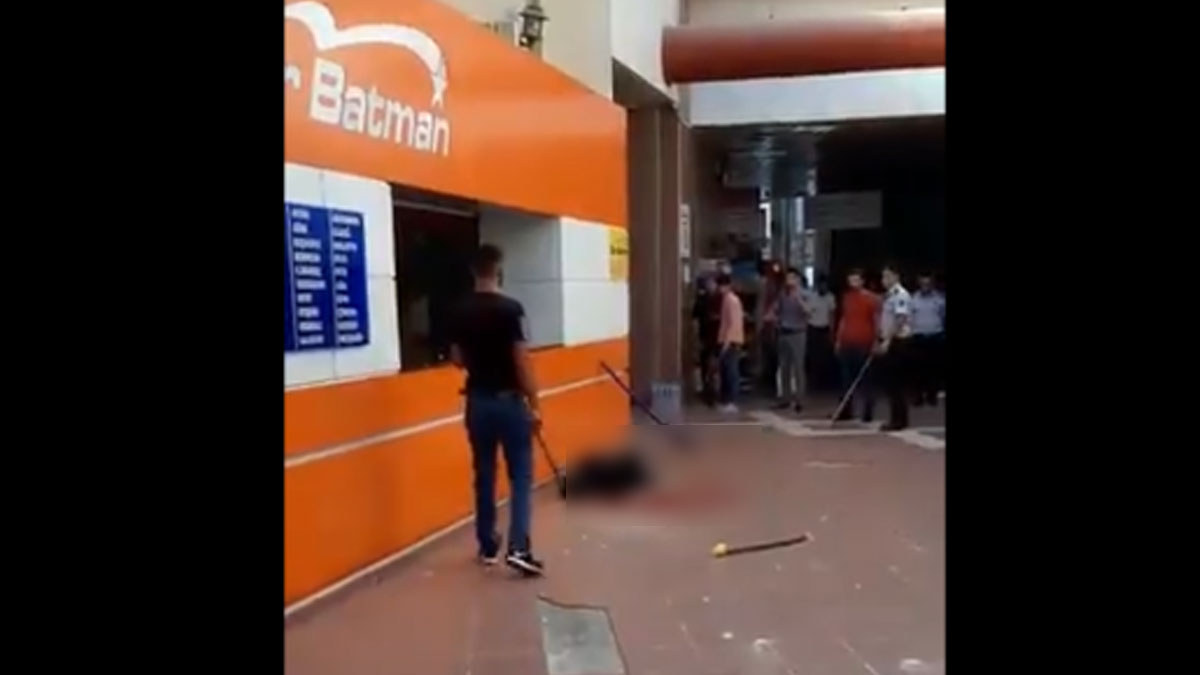 Bir kişi 27 yerinden bıçaklanarak öldürüldü: Polis müdahale etmedi