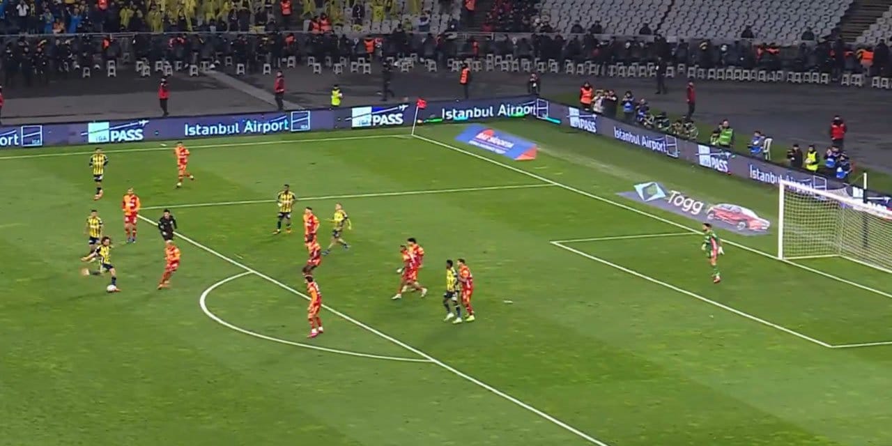 Süper Kupa'da Guendouzi  kasırgası: Uçaktan indi ilk golünü Galatasaray'a attı