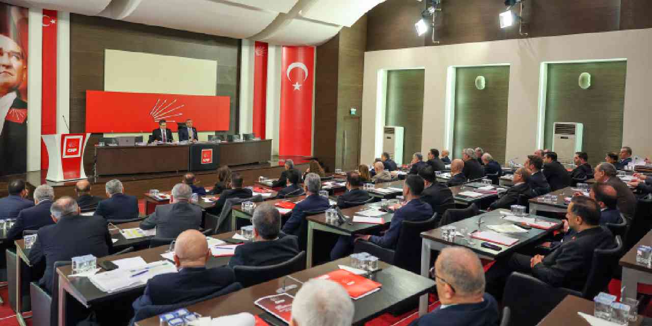 CHP'nin 2026 planı: Özgür Özel'den il başkanlarına seçim talimatı!