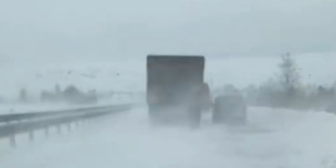 Tipi bastırdı ulaşım durdu: Araçlar geri gönderiliyor