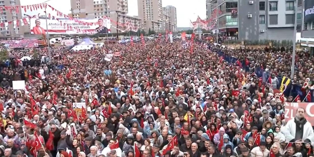 Son dakika | Binler yağmura rağmen meydana akın etti! CHP'nin 80. miting adresi Denizli