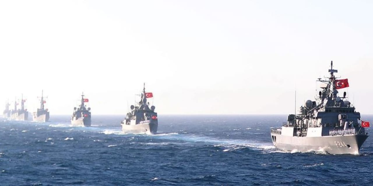 Türk gemileri Karadeniz'de mayın avına çıktı: MSB açıkladı