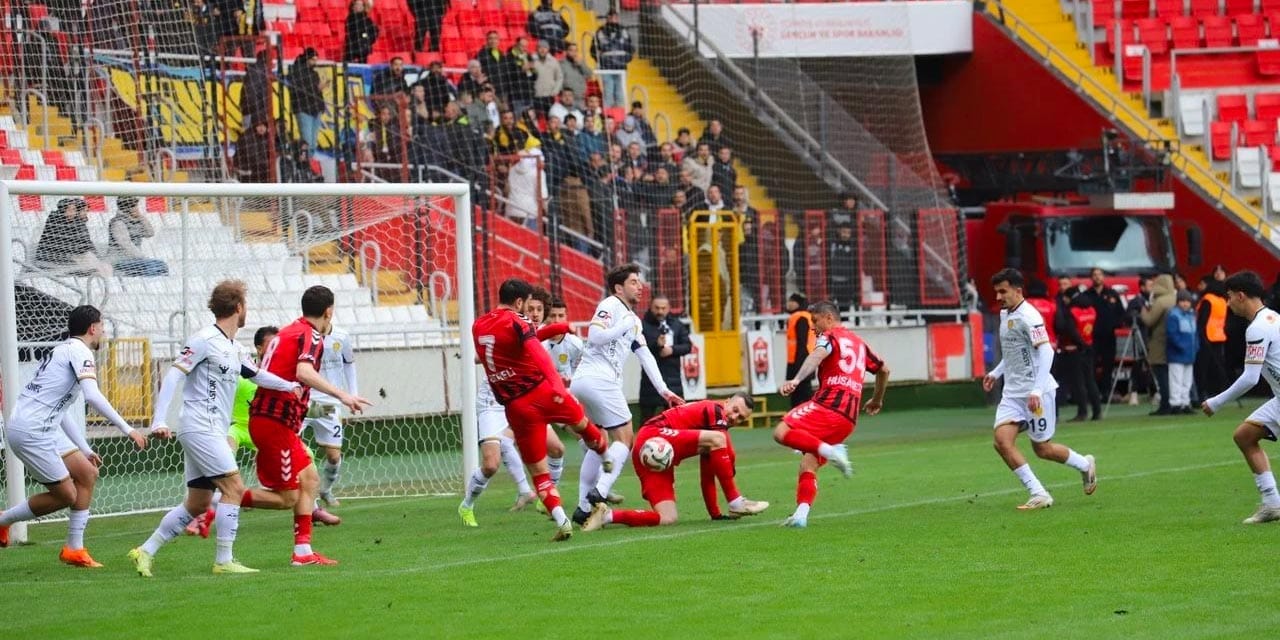 Ankaragücü Erzincan'da mahsur kaldı: AJet'ten 1 dakikalık operasyon