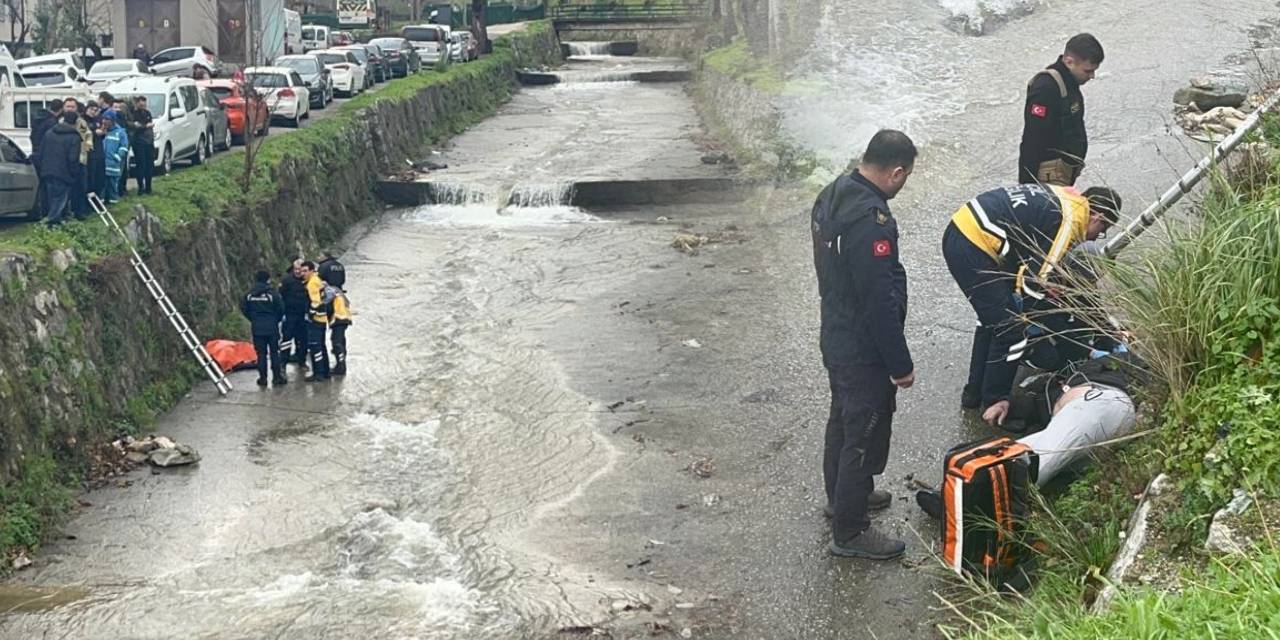 Metrelerce yükseklikten dere yatağına düşen kişi hayatını kaybetti!