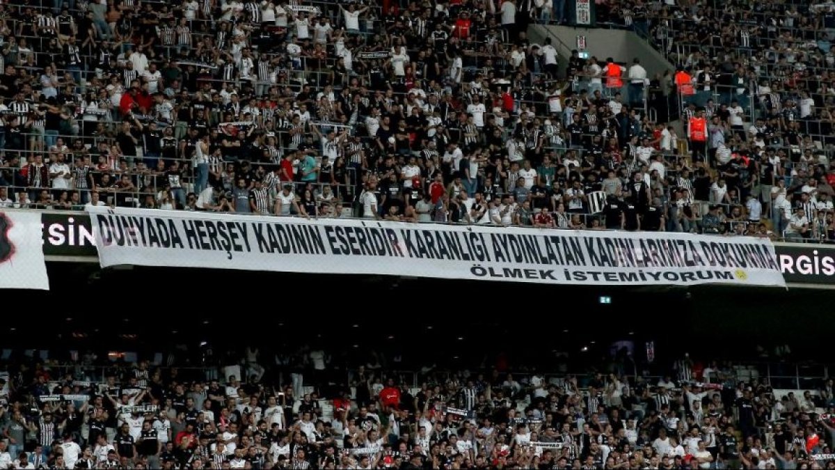 Beşiktaş taraftarı isyan etti: Yönetim uyuma Beşiktaş'a sahip çık