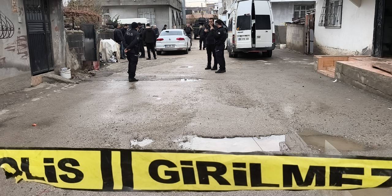 Adana'da iki grup arasındaki çatışma sonrası mahalle ablukaya alındı: Ölü ve yaralılar var!