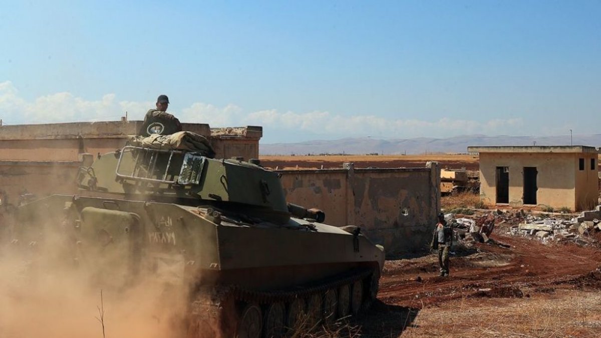 Suriye ordusu, İdlib'in en büyük ilçesini kuşatma altına aldı