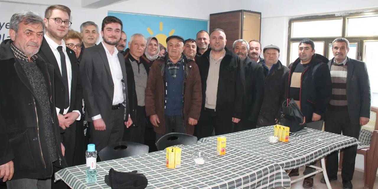 MHP'de süreç istifası! Zehir zemberek sözlerle ayrıldılar