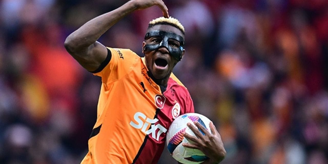 Osimhen havalara uçurdu: Müjdeyi verdi