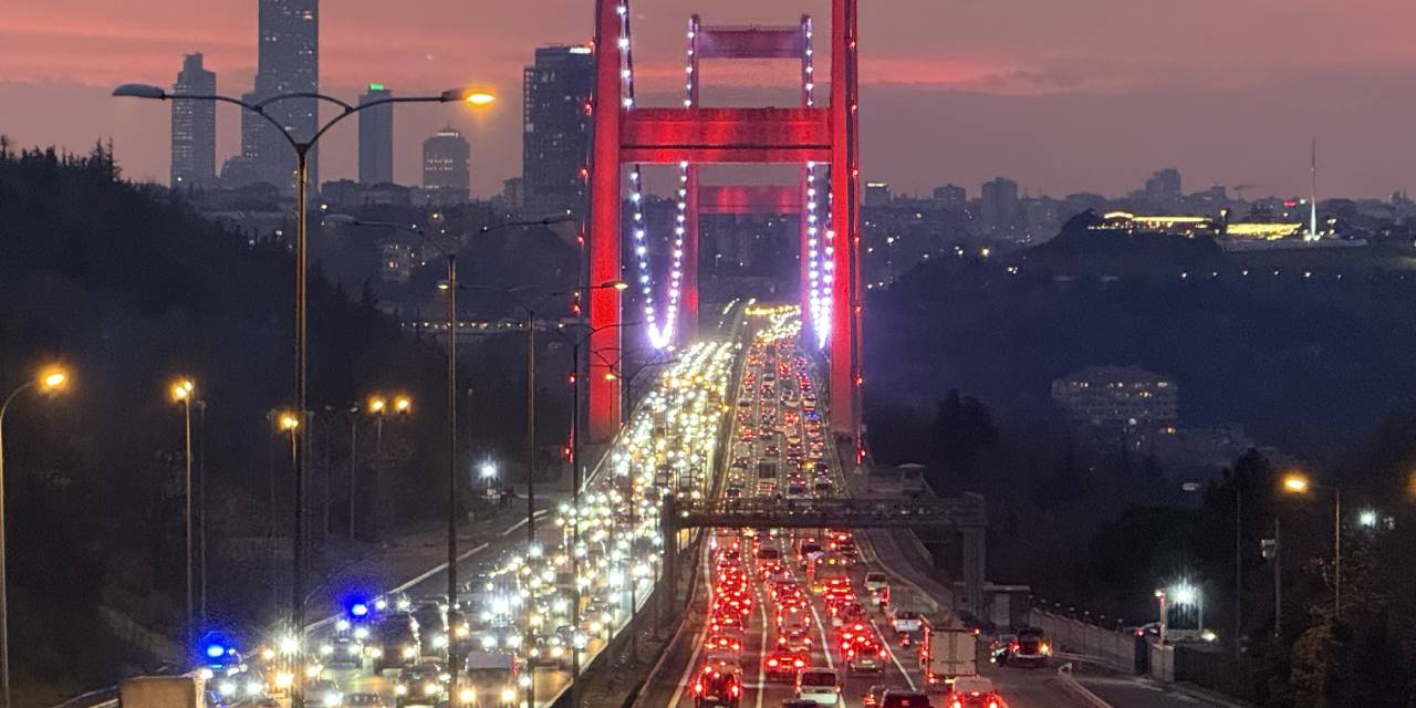 İstanbul'da trafik durma noktasında!