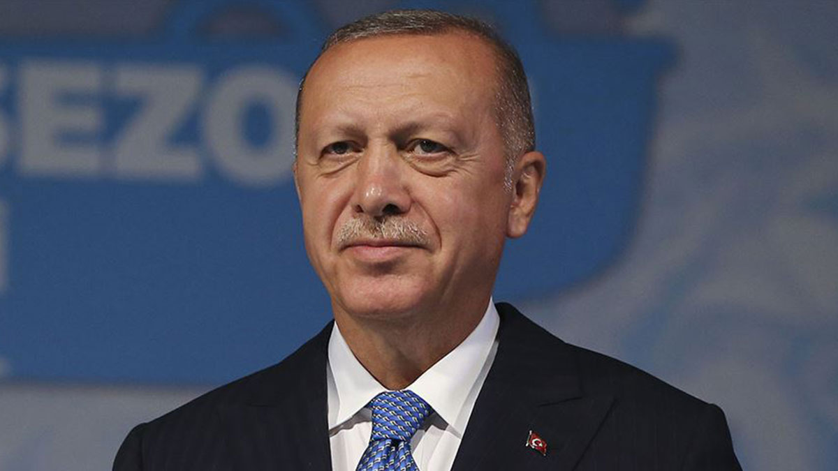 Erdoğan, Konya'da Davutoğlu'nu hedef aldı