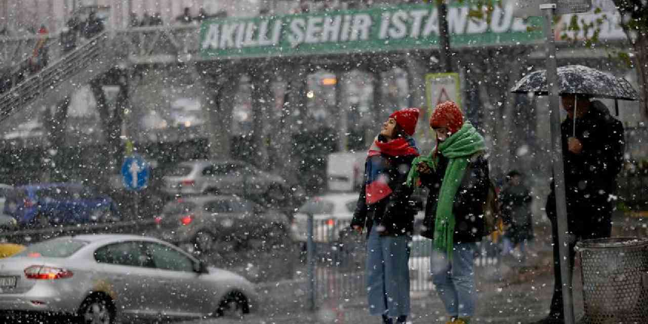 AKOM'dan İstanbul'a kar alarmı: 2 gün yağacak