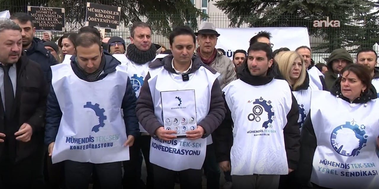 Mühendislerden bakanlık önünde isyan etti: Taleplerini tek tek saydılar