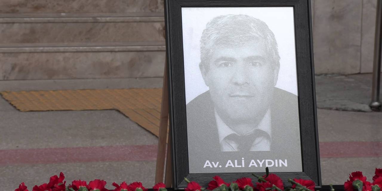 İzmir Barosu'ndan Avukat Ali Aydın için adalet çağrısı