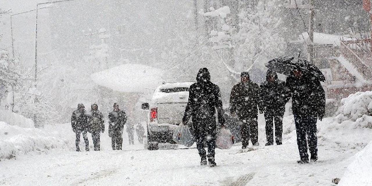 Kuvvetli kar yağışı geliyor: Bakanlık sarı kod vererek 13 ili açıkladı