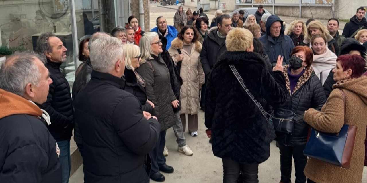 Pazar kapandı Bulgar turistler kapıdan döndü