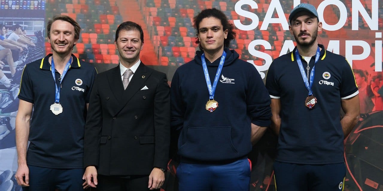 Kürekte şampiyon Fenerbahçe