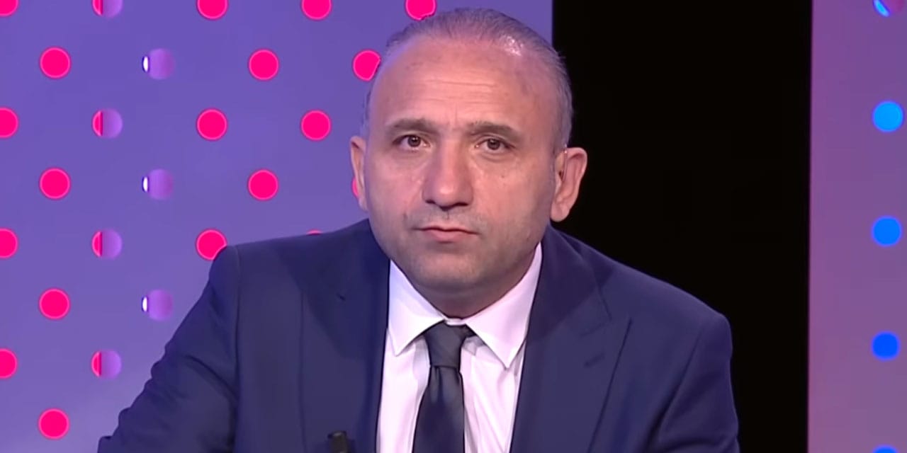 Deniz Çoban'dan Fenerbahçe ve Galatasaray açıklaması: Kırmızı kart görmeliydiler