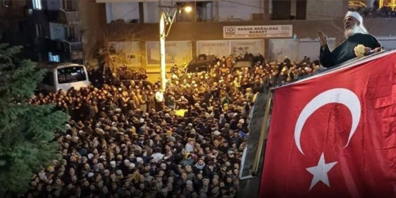 Menzil'in İzmir'deki gövde gösterisine CHP'den FETÖ'lü uyarı