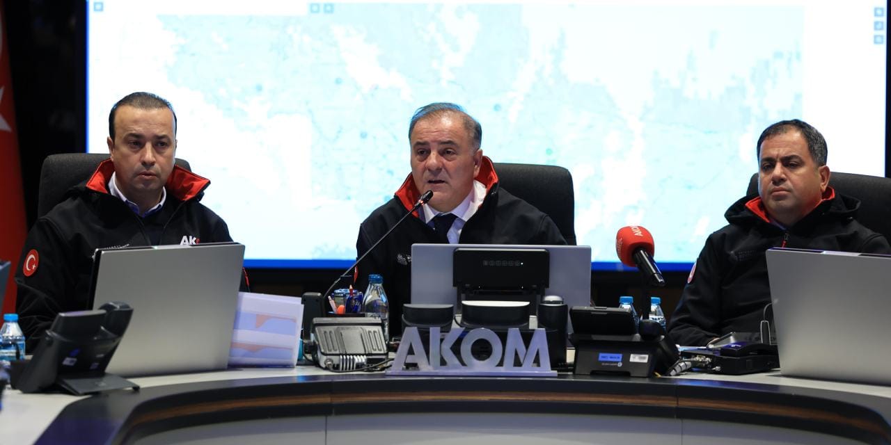 İBB Başkanvekili Aslan İstanbul'daki son durumu açıkladı: 'Kar yağışı sürecek'