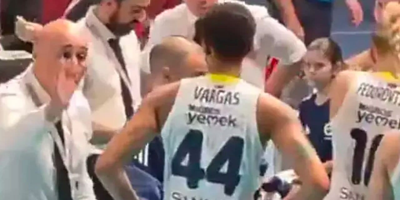 Fenerbahçe'den çok konuşulan harekete açıklama geldi