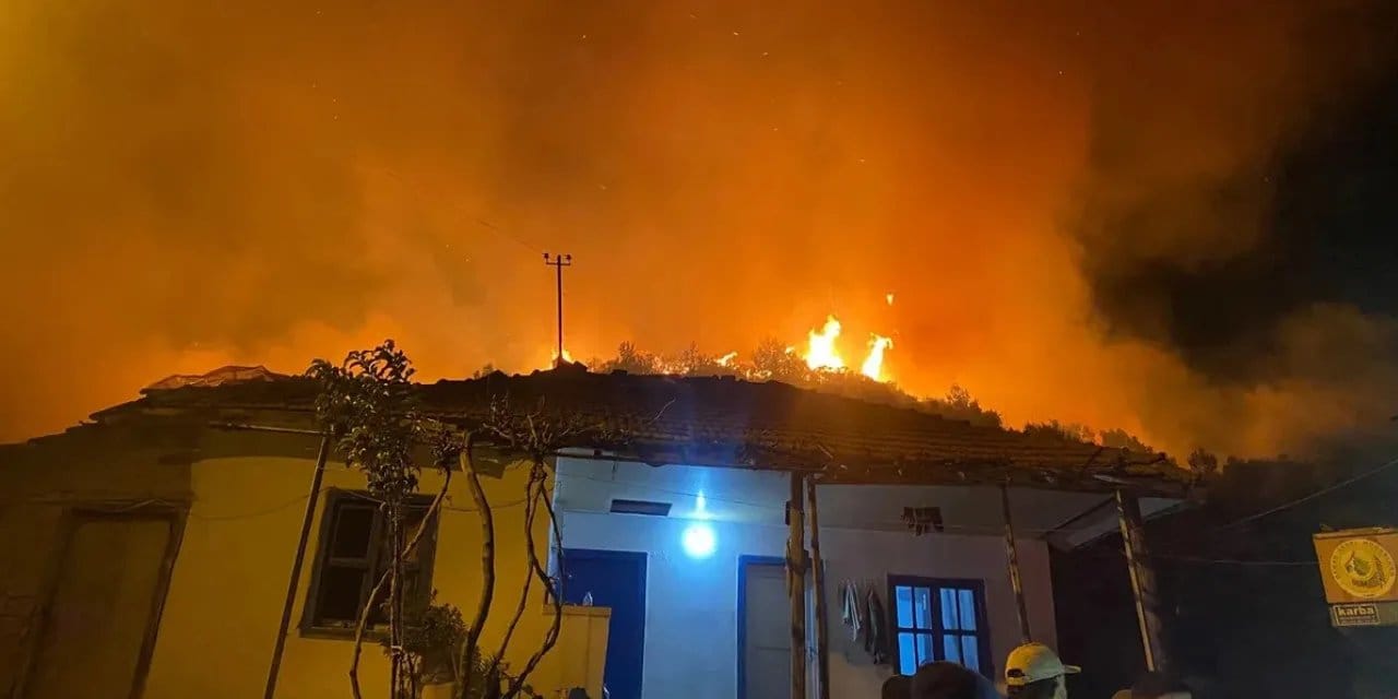 Antalya'da çıkan orman yangını kontrol altında