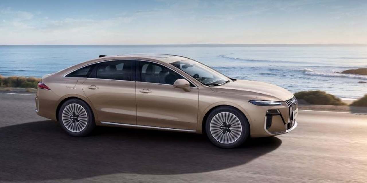 Menzili 2 bin kilometre fiyatı 600 bin TL: Türkiye’ye gelecek mi?